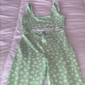 Super cute green set